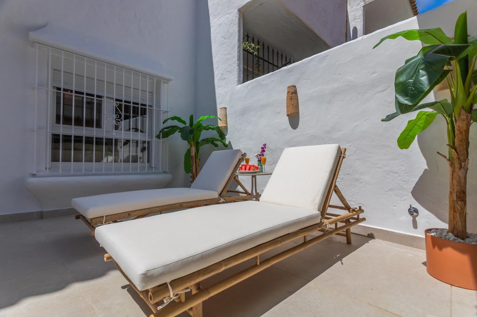 Espectacular Adosado - Patio, Piscina & Office Apartment