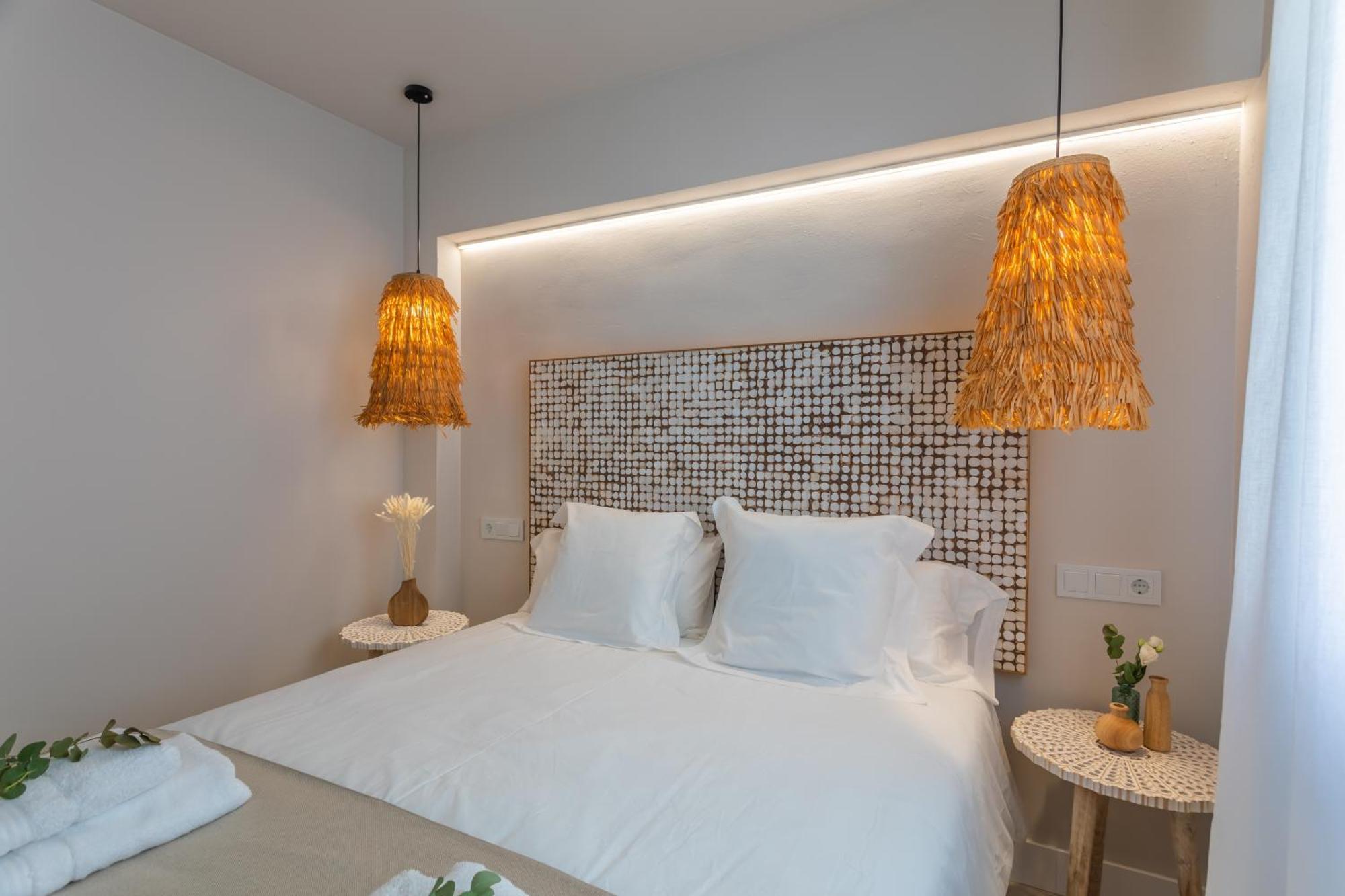 Espectacular Adosado - Patio, Piscina & Office Apartment